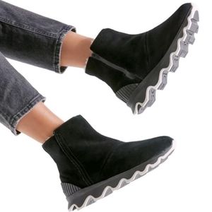 SOREL Kinetic Short Boot Suede Waterproof Sneaker Ankle Boot in Black Si…